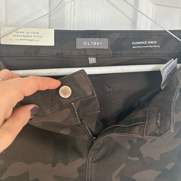 DL1961 Florence Ankle Mid Rise Instasculpt Skinny in Fort Greene sku 12392 - Picture 9 of 16